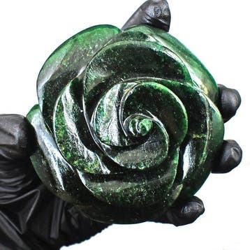 Beeld, No Reserve - Big Genuine Green Indian Jade Gemstone