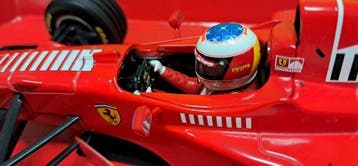 Minichamps 1:18 - Voiture de sport miniature - Ferrari F310B