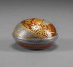 Wierookhouder met boeren langs de Sumida-rivier - Lak,