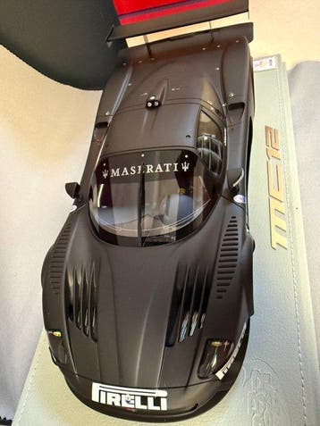 BBR 1:18 - Model sportwagen - Maserati MC12 Versione, Nieuw