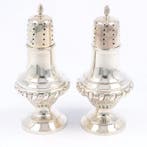 Levesley Brothers (London 1899) - Peper- en zoutstel (2) -