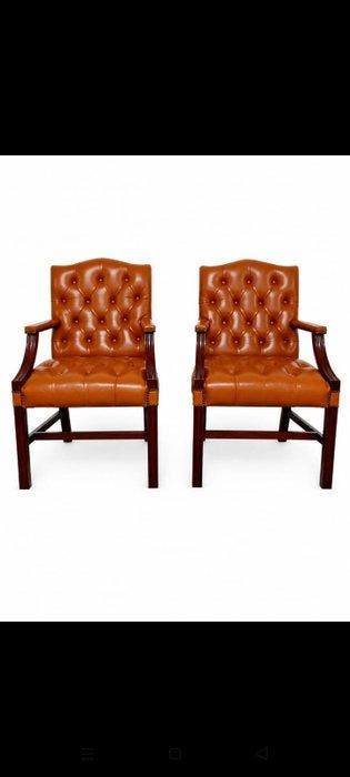 Chesterfield style - Fauteuil (2) - Directeur - Cuir, Bois -, Antiek en Kunst, Curiosa en Brocante
