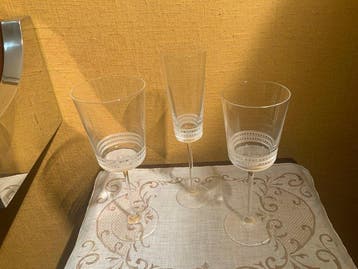 Lalique - Drinkset (3) - Kristal - Drie glazen met fluit, Antiek en Kunst