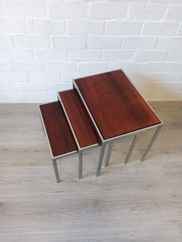 Tables gigognes - Métal, Bois - Trois tables dappoint -