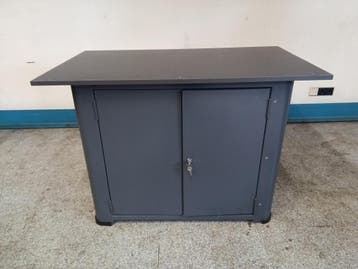Balie, B92 x D55 x H75cm, met deuren, NIEUW
