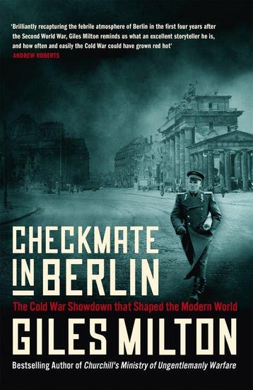Checkmate in Berlin 9781529393163 Giles Milton, Verzenden, Gelezen, Giles Milton