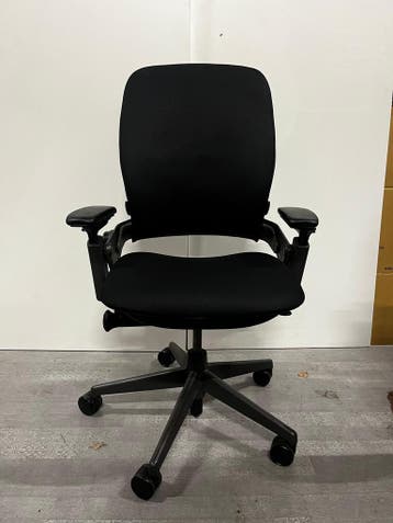 Steelcase Leap V2 (Showroommodel), Huis en Inrichting, Bureaustoelen, Verzenden, Zwart, Nieuw, Bureaustoel