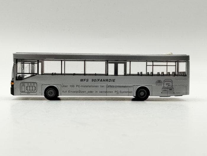Kembel H0 - Modeltreinvoertuigen (1) - Mercedes O 405 bus -, Hobby en Vrije tijd, Modeltreinen | H0