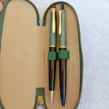 Pelikan - Sans prix de réserve - Parure de stylos