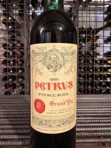 1981 Petrus - Pomerol - 1 Bouteille (0,75 l), Nieuw