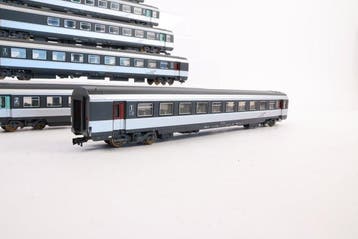 Lima H0 - Wagon de passagers pour trains miniatures (6) -