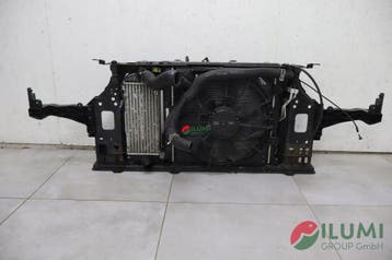 Carrosserie voorste radiatorsteun Hyundai i40 1.7CRDI, Auto-onderdelen, Verzenden, Gebruikt, Hyundai