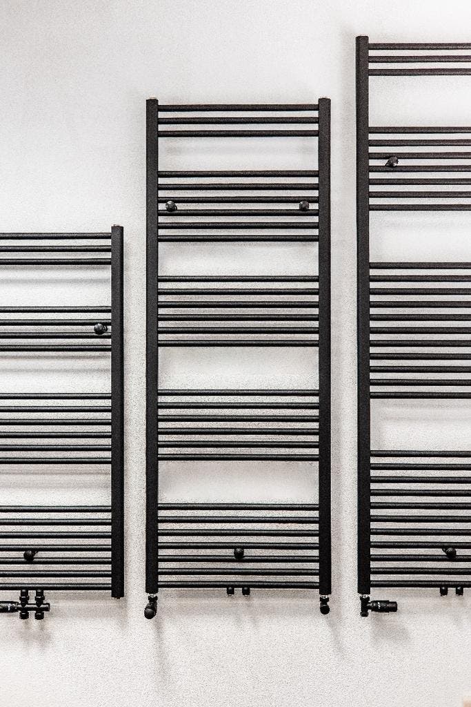 160x50 cm - 906 Watt - Oppio Handdoekradiator - Zwart (RAL, Doe-het-zelf en Bouw, Verwarming en Radiatoren, Ophalen of Verzenden