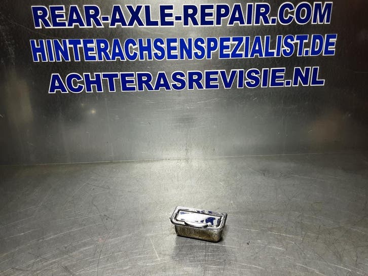 Asbak chroom van een Opel Ascona A,  Opel Manta A., Auto-onderdelen, Interieur en Bekleding, Gebruikt, Opel, Verzenden