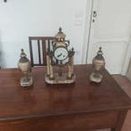 Horloge et parure de cheminée (3) - Antique - Bronze doré -