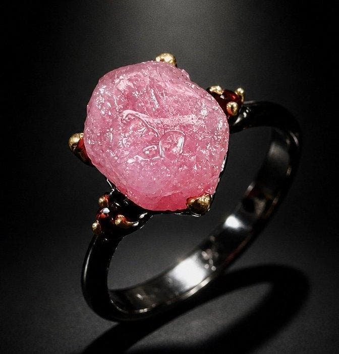 925 zilver, zwart gerhodineerd, 5 ct robijn, granaat - Ring, Collections, Minéraux & Fossiles