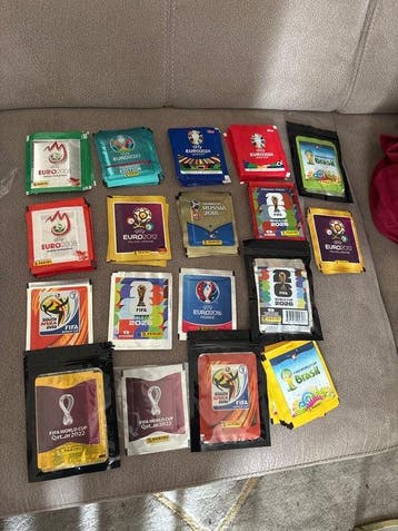 Panini - 190 Booster pack - Excellent (EX)