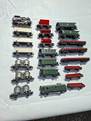Märklin H0 - 3000 - Model treinwagon (22) - Loc getest - DB