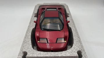 Autoart 1:18 - Modelauto - Bugatti EB110 GT - (cod.6), Nieuw