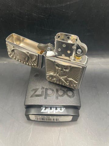 Zippo - ZIPPO RELIEF TETE DE MORT COWBOY CHAPEAU - Zonder