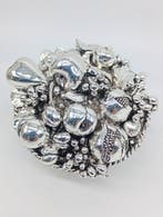 Beeldje - Cesto di Frutta - Bedekt met zilver