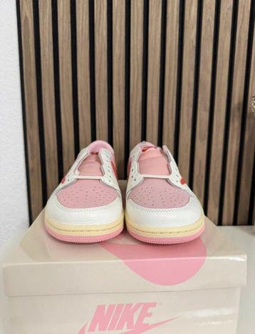 Nike - Air Jordan 1 Low - Sneakers - Maat: EU 43 - Nieuw met