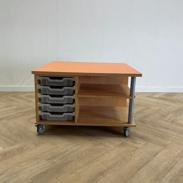 Klassehout verrijdbare schoolkast + 10 lades (hxbxd)