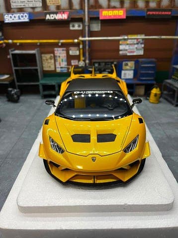 Autoart 1:18 - Voiture miniature - Liberty Walk LB