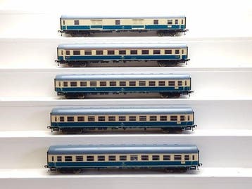 Fleischmann H0 - Modeltrein personenwagonset (5) - Set van 5, Hobby en Vrije tijd, Nieuw