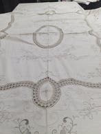 Tafelkleed - 270 cm - 230 cm - handgeborduurd tafellaken