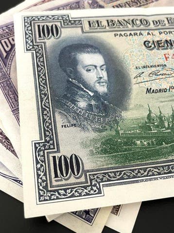 Spanje. - 23 banknotes / coupons - various dates (Zonder, Postzegels en Munten