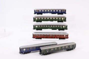 Märklin H0 - 4022/4023/4026/4027 - Modeltrein personenwagen, Nieuw