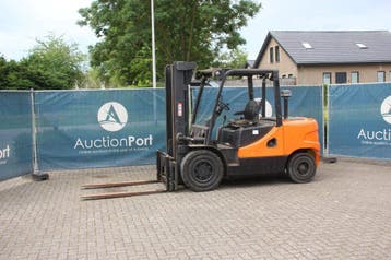 Veiling: Heftruck Doosan 045SC-5 Diesel 4500kg 3.3m 2012, Ophalen