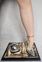 Arianna De Blanck (2003) - CROMIA - Stiletto - Chrome sphere