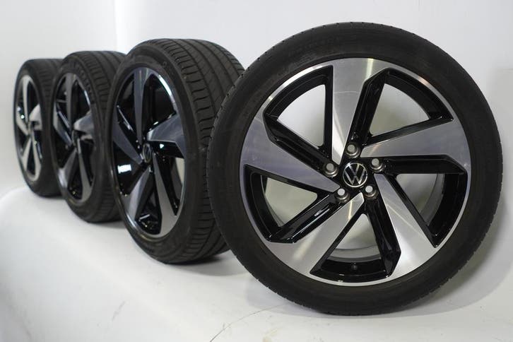 VW Polo 2G Milton Keynes 17 inch velgen Michelin Zomerbanden, Auto-onderdelen, Banden en Velgen, Ophalen of Verzenden