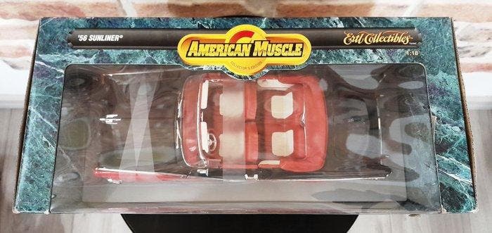 Ertl 1:18 - Modelauto - Ford Sunliner Convertible 1956, Hobby en Vrije tijd, Modelauto's | 1:5 tot 1:12