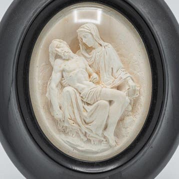 Relief en écume de mer, Pietà, Marie et Jésus - Écume de mer