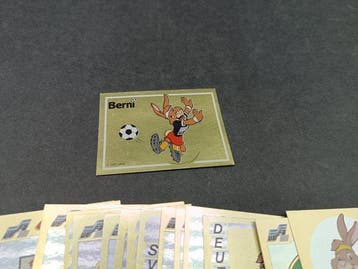 Panini Panini Euro 92 - Lotto 23 Figurine Scudetti, Stemmi e, Verzamelen, Nieuw