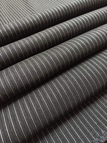 B643 - 530 x 160 cm - Gessato in pura lana ed elastan -
