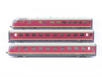 Märklin H0 - 39080 - Treinstel (1) - 3-delige set VT 08.5,, Hobby & Loisirs créatifs