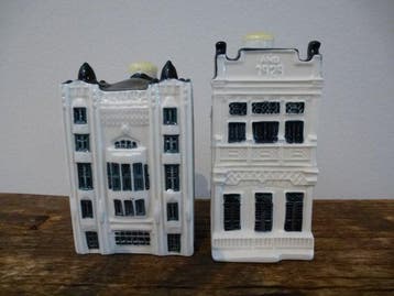 KLM-huisje - Twee KLM/Bols huisjes nr 102 en 103 met, Antiek en Kunst