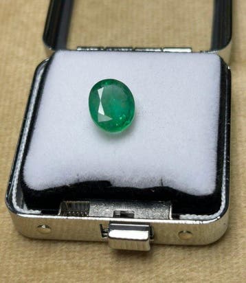 1 pcs Groen Smaragd - 3.19 ct - International Gemological, Nieuw