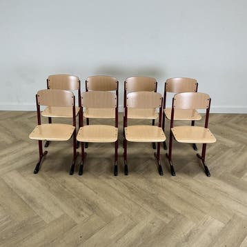 Eromes set van 8 schoolstoelen (rode stip) zithoogte 36 cm,, Huis en Inrichting, Stoelen, Gebruikt, Hout, Eén