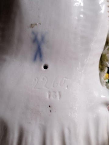Meissen - Meissen - sculptuur, Vénus sur son char - 18 cm -