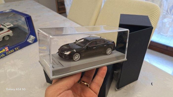 BBR 1:43 - Modelauto - Maserati Quattroporte GranSport 2017, Hobby en Vrije tijd, Modelauto's | 1:5 tot 1:12