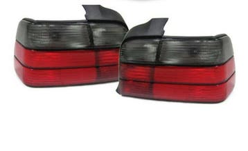 BMW E36 Sedan rood/smoked achterlicht links, Nieuw, BMW