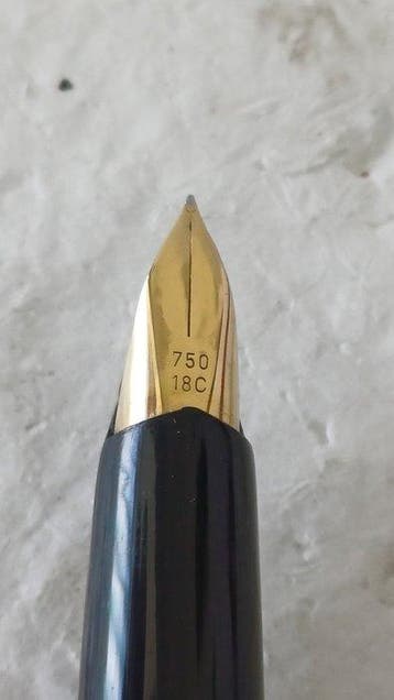 Pelikan - 60 pennino 18 kt - Stylo à plume, Collections