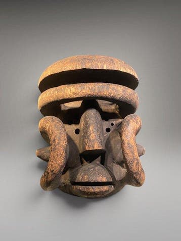 Masker uit Guéré - masker Dan van zwaar hout - Dan -