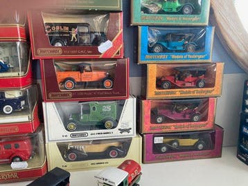 Matchbox 1:43 - Voiture miniature (24) - Matchbox Models of