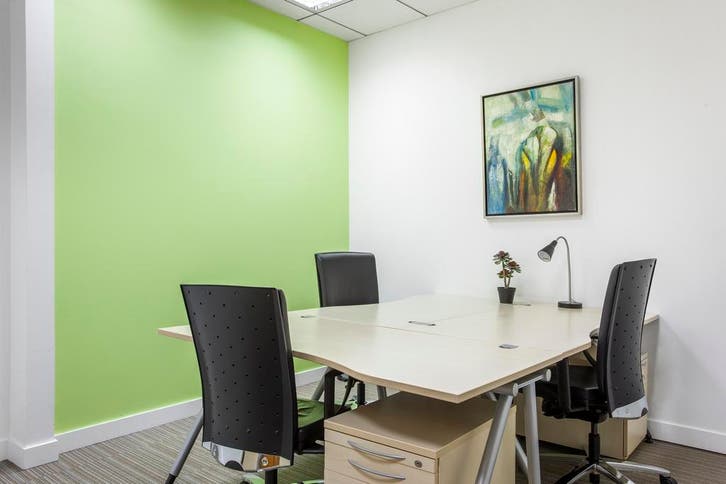 Kantoorruimte voor 4 in No18 Ampla House, Articles professionnels, Immobilier d'entreprise
